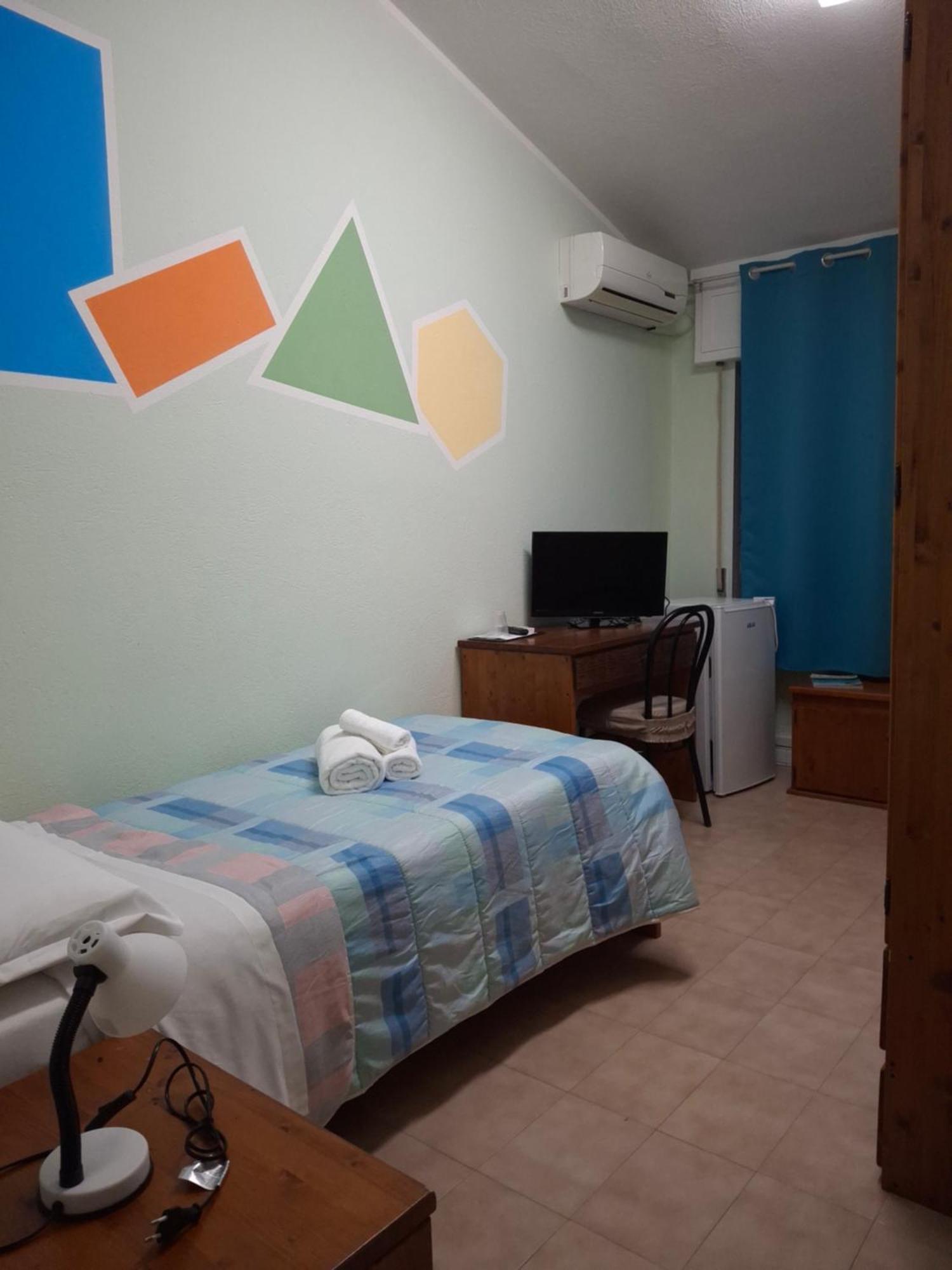 Hotel Soleo Quartu Sant'Elena Ngoại thất bức ảnh